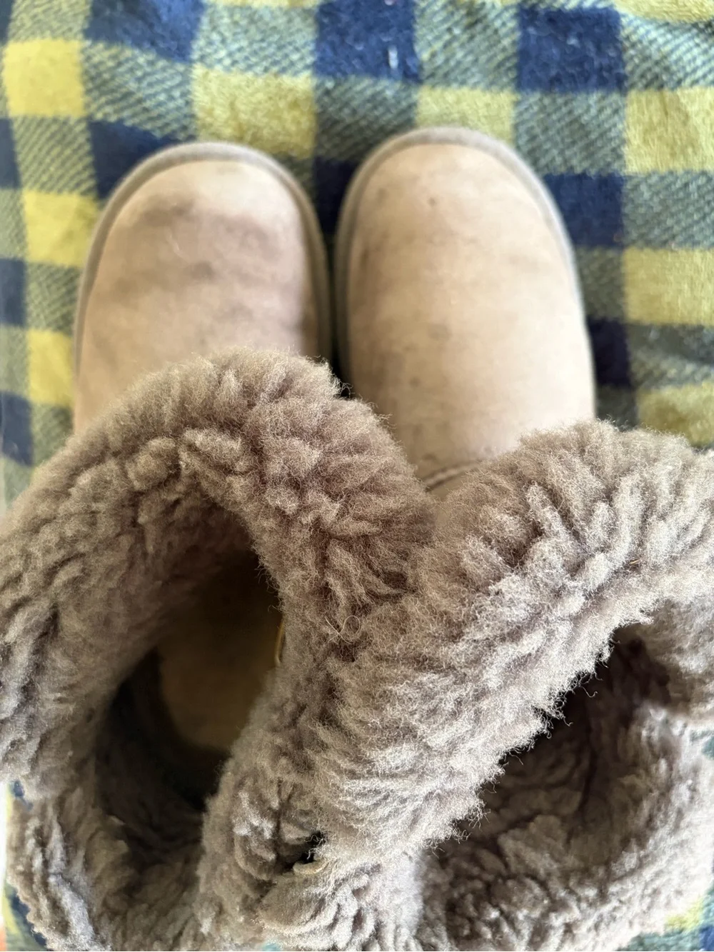 UGG Mini Bailey Button Grey Sheepskin Suede Boots Women's Size 7